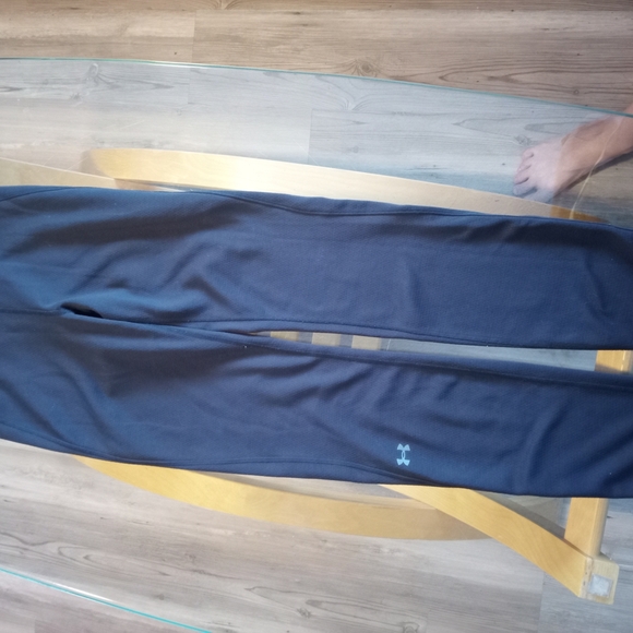 Under Armour Women's Black Leggings - Picture 1 of 4